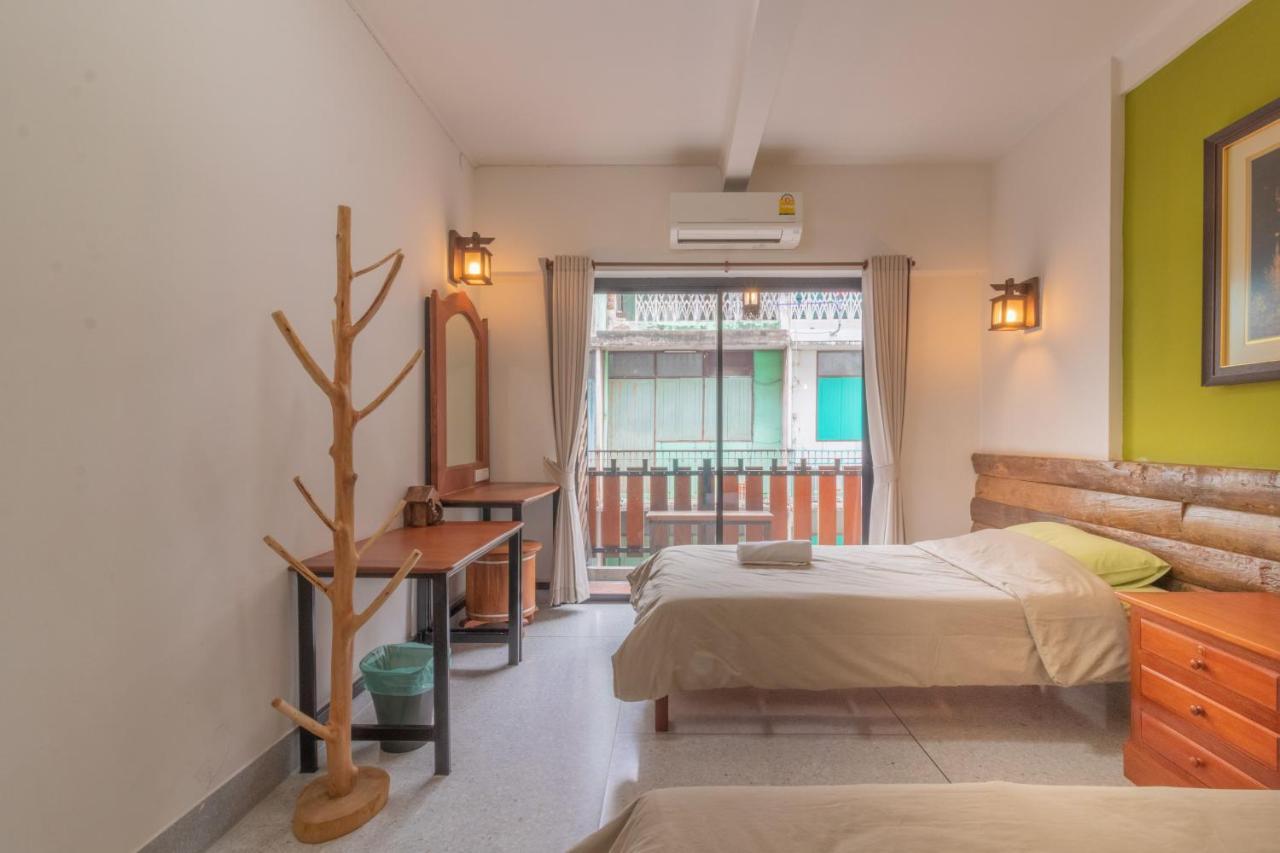 Banthat Thong Hostel Bangkok Kültér fotó